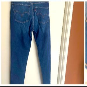 Levi’s High Rise Skinny MINT jeans medium blue 29